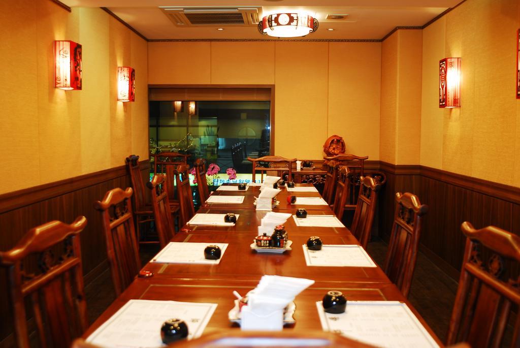 Tae Pyeong Yang Hotel อันซัน ภายนอก รูปภาพ