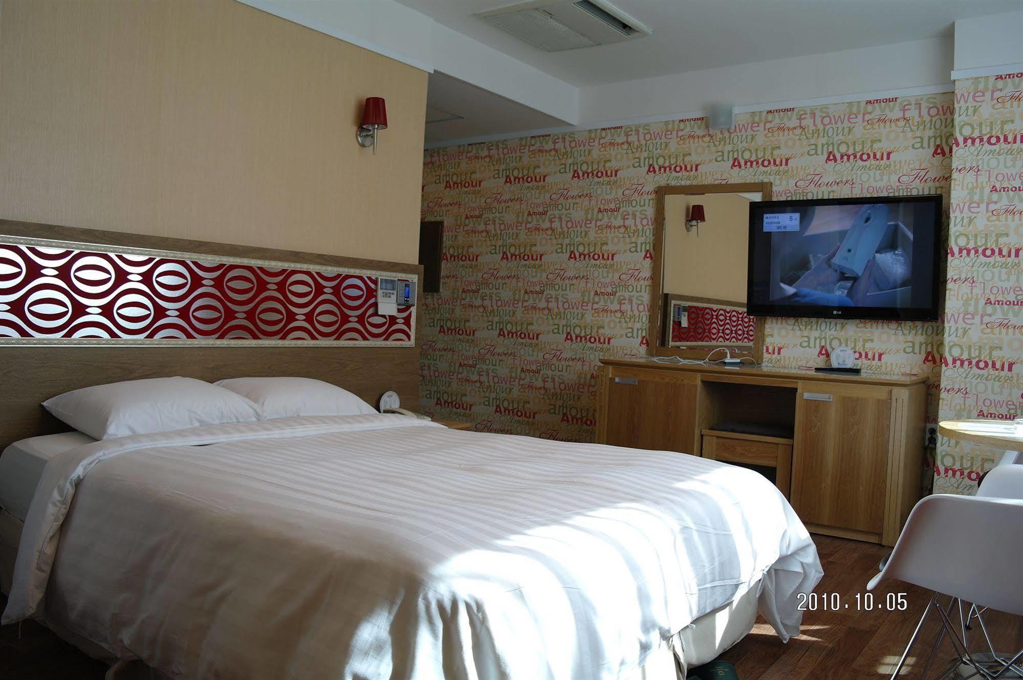 Tae Pyeong Yang Hotel อันซัน ภายนอก รูปภาพ